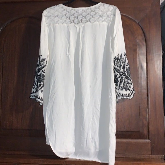 Roz & Ali long cream tunic with lace back & embroidered sleeves size L - Picture 4 of 5